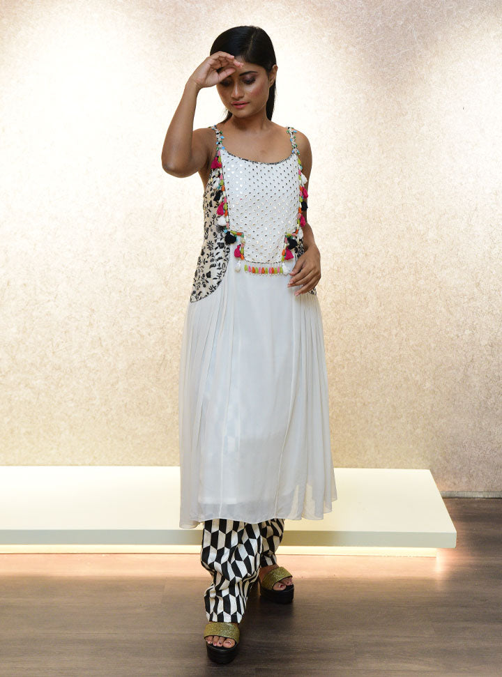 Noodle sleeve white and black flare kurti set : Designer Collective