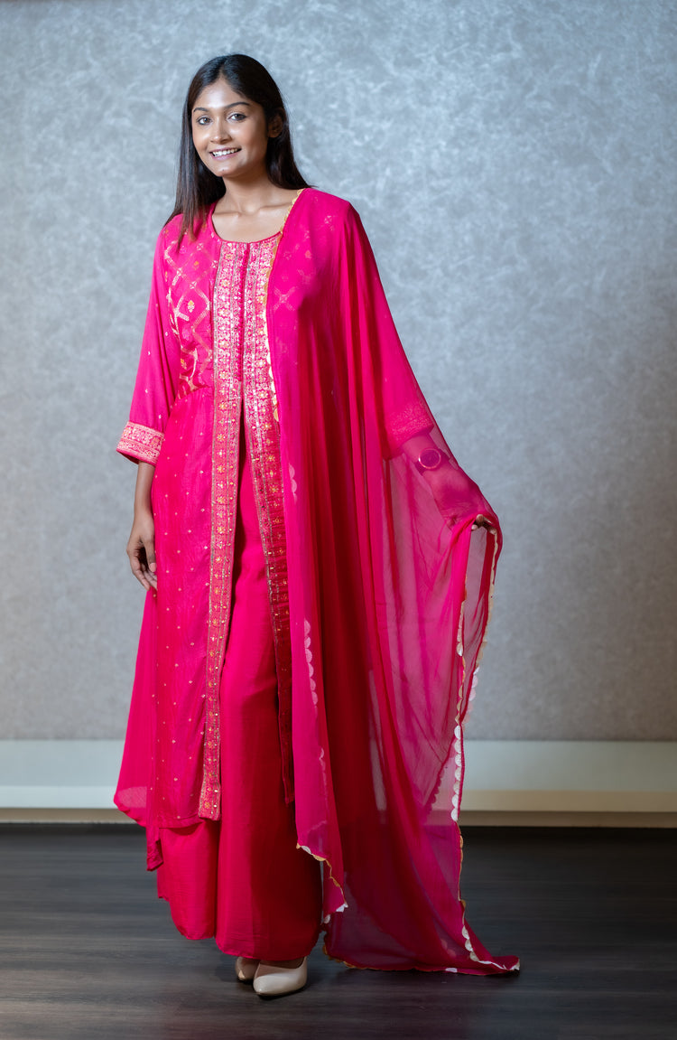 Exclusive Designer Sarees | Weaving Culture into Contemporary Drapes