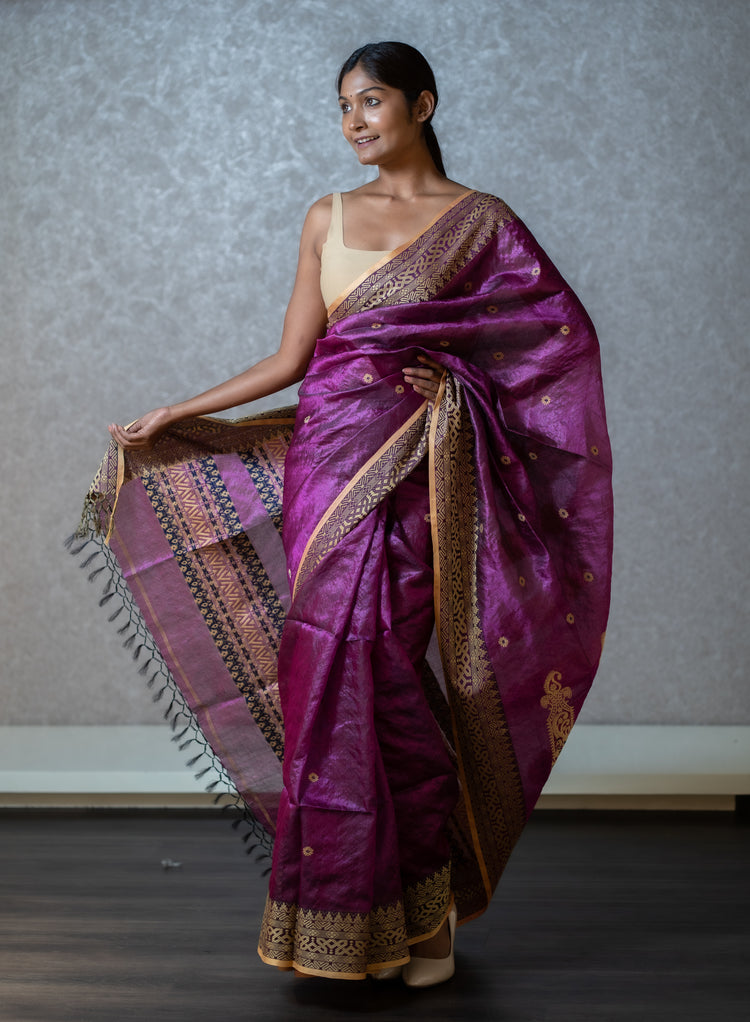 Exclusive Designer Sarees | Luxury Woven in Every Thread