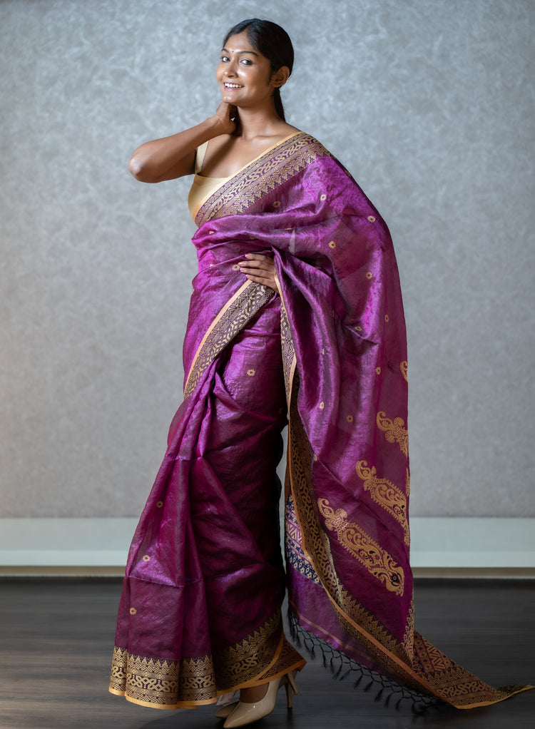 Exclusive Designer Sarees | Luxury Woven in Every Thread